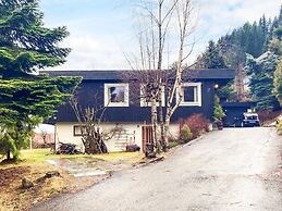 7 Person Holiday Home in Molde