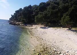 2 Bedroom Charming Apartment in Pula