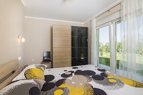 Spacious Rural Villa w/ Pool