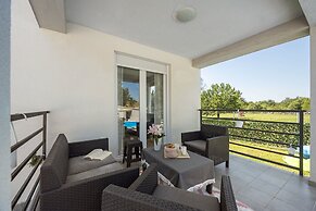 Villa With Private Pool in Baderna