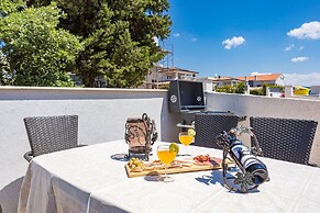 Villa With Private Pool in Baderna