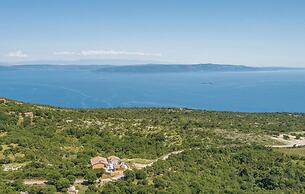 Villa in Skitaca With Pool and Sea Views