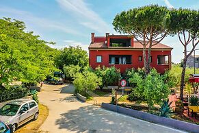 Apartment in Medulin With sea View