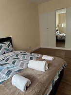 Close Central London 2 bed Flat Sleeps 4