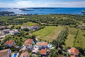 Villa by the Beach in Pula