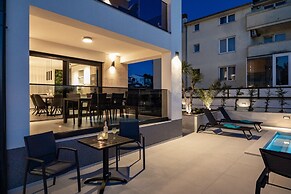 Villa by the Beach in Pula