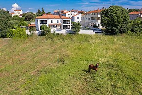 Villa by the Beach in Pula