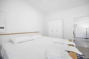 Apartment With Shared Garden in Banjol