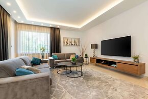 Luxurious Villa in Drenje