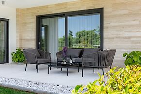 Luxurious Villa in Drenje