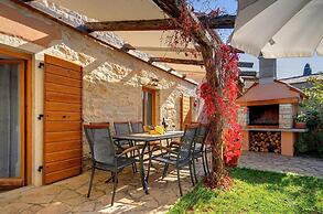 Villa Katherine With Pool and Game Room