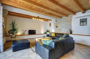 Villa Katherine With Pool and Game Room
