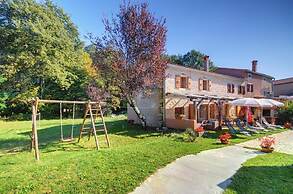 Villa Katherine With Pool and Game Room