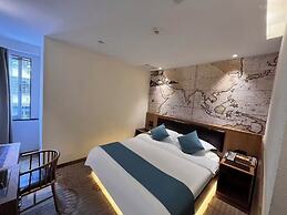 Super 8 Hotel