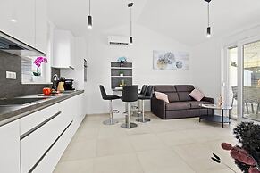 Apartment, 100m From the Beach