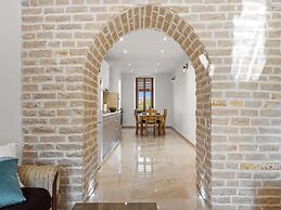 Apartment in Vodnjan With Pool & Jacuzzi