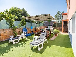 Apartment in Vodnjan With Pool & Jacuzzi