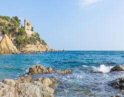 Villa in Blanes With Pool & Sea Views