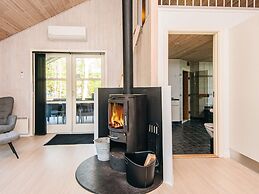 6 Person Holiday Home in Ansager