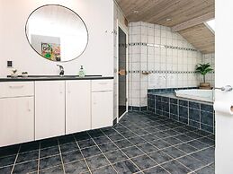6 Person Holiday Home in Ansager