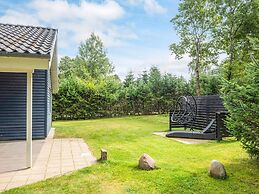 6 Person Holiday Home in Ansager