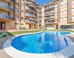 Cozy Apartment, 350m From Beach