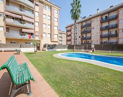Cozy Apartment, 350m From Beach