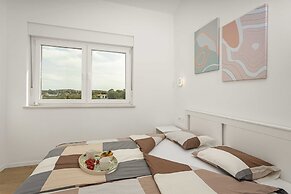 One Bedroom Apartment With Balcony