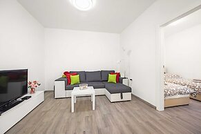 Villa in Gajana With Heated Pool