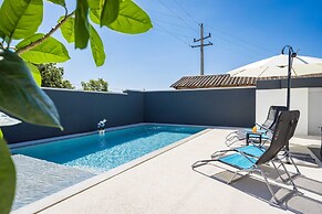 Villa in Gajana With Heated Pool