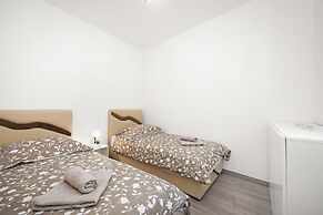 Villa in Gajana With Heated Pool