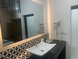 Angkor Rise Boutique