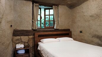 Lush Inn Phuket