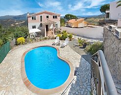 Villa in Lloret de Mar With Private Pool