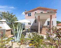 Villa in Lloret de Mar With Private Pool