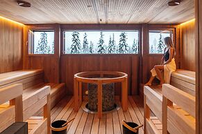 Arctic Panorama Resort & Spa
