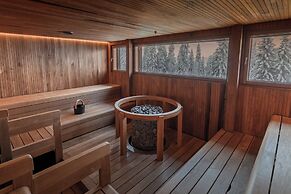 Arctic Panorama Resort & Spa