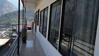 Mandakini Valley Resort