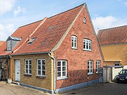 6 Person Holiday Home in Marstal