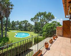 Villa in Spain Near Sandy Beach & Mountain Views