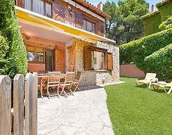 Villa in Spain Near Sandy Beach & Mountain Views