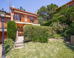Villa in Spain Near Sandy Beach & Mountain Views