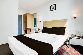 Super Townhouse PBG Mall Vashi
