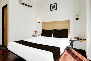 Super Townhouse PBG Mall Vashi