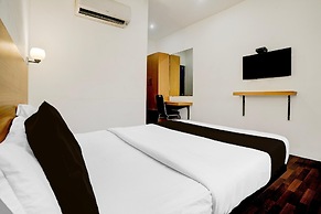 Super Townhouse PBG Mall Vashi