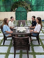 Hostel ivory