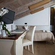 DUOMO ATTIC