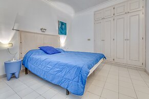Villa in Roses With Private Pool & Sea Views