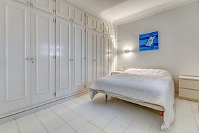 Villa in Roses With Private Pool & Sea Views