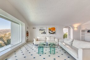Villa in Roses With Private Pool & Sea Views